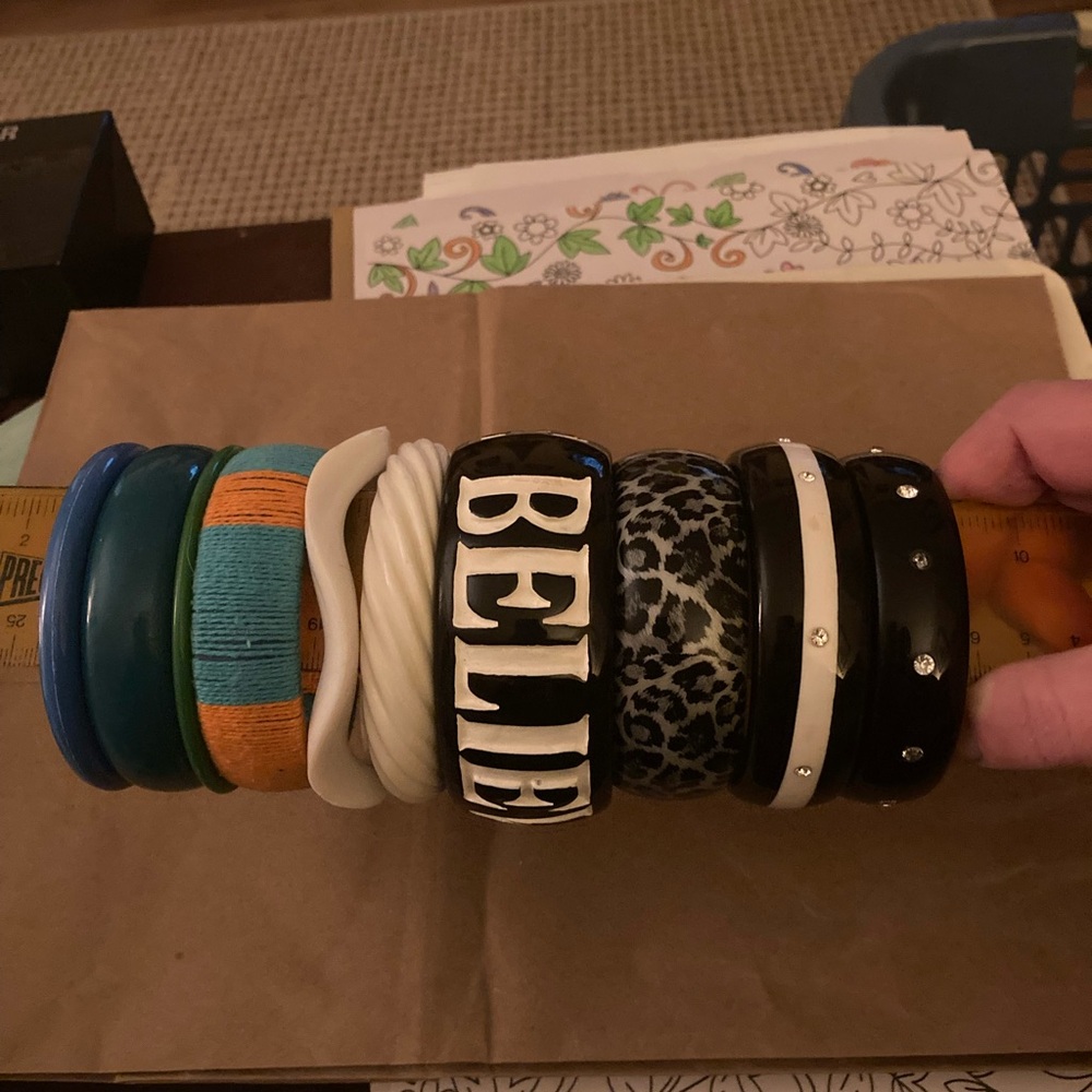 A Bundle of Bangles - 30 total - Picture 9 of 13